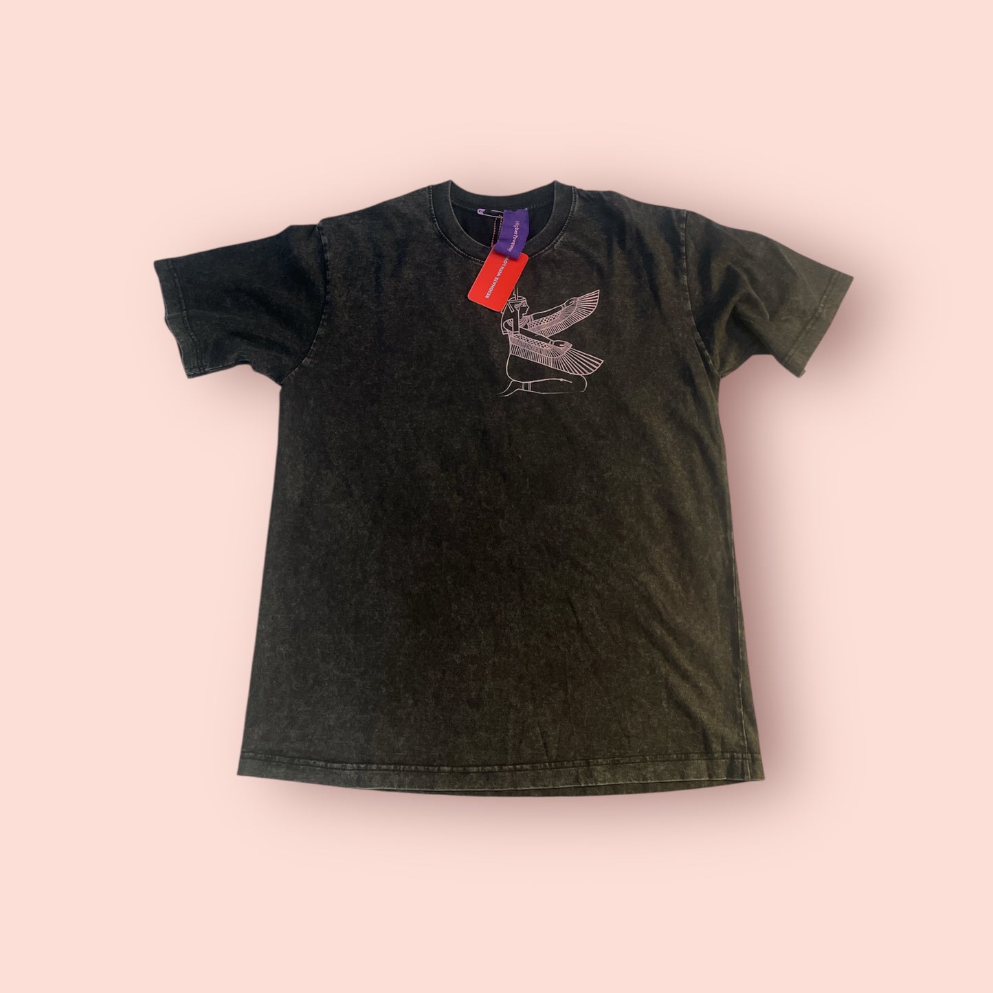 Resonate with Love T shirt size m